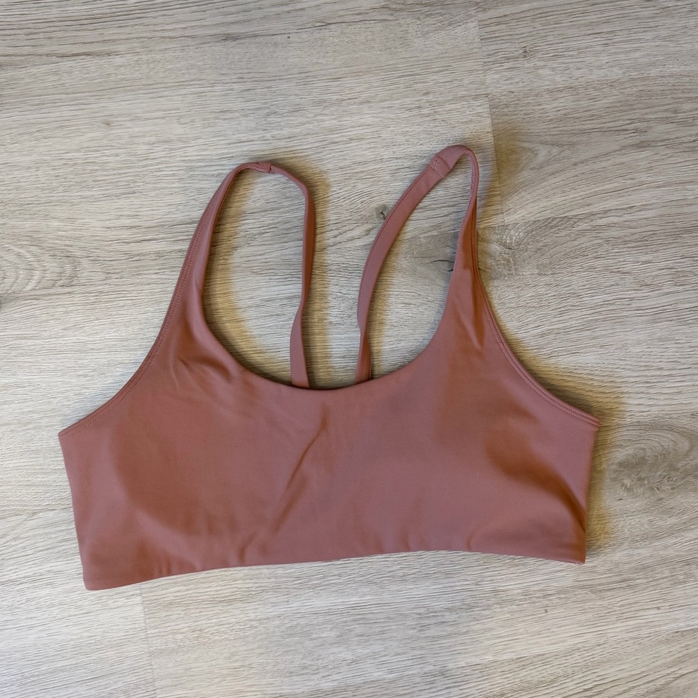 Vuori Yosemite sports bra - Picture 2 of 3